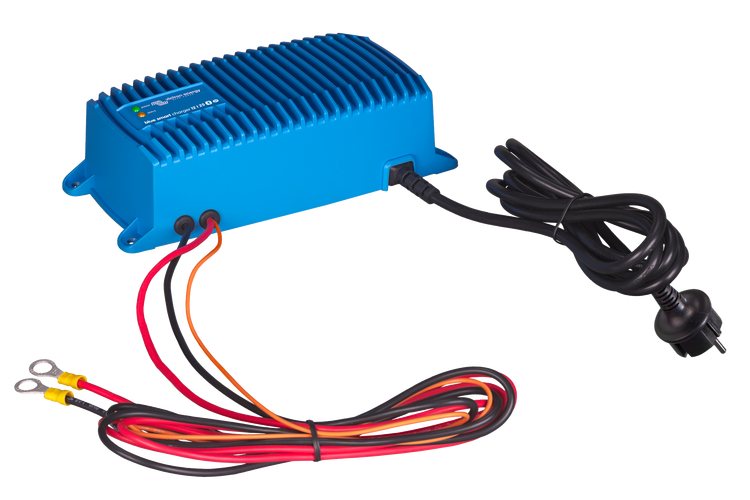 IP67 Blue Smart Charger 24/5(1) 120V NEMA 5-15