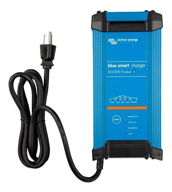 IP22 Blue Smart Charger 12/30(1) 120V NEMA 5-15